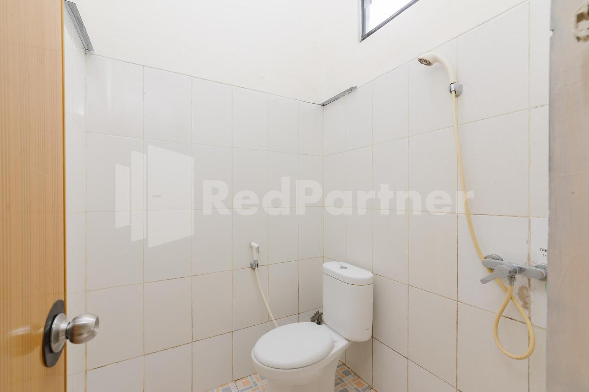 Pondok Cimanggu Syariah Mitra Reddoorz Bogor Exterior foto